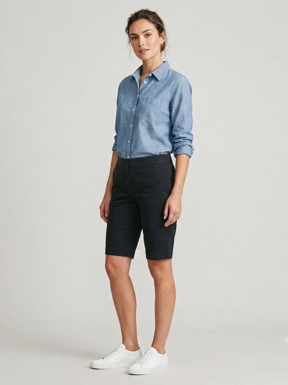 Theory Black Watkins Stretch Canvas Bermuda Shorts size 8.